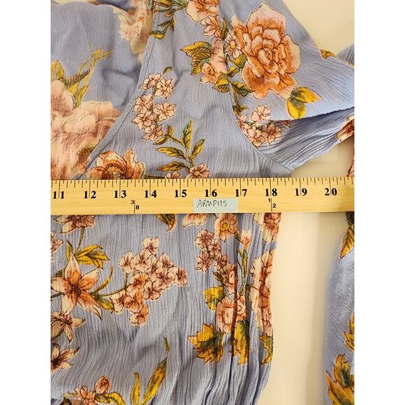 BILLABONG Sky Blue Floral Bell Sleeve Tie Front Romper SZ M - Picture 7 of 9